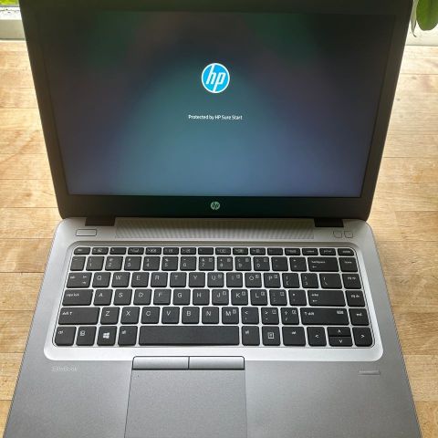 HP EliteBook 745 G4 14", AMD 2.4 GHz, 16 GB RAM minne, Ny batteri, 256 GB SSD