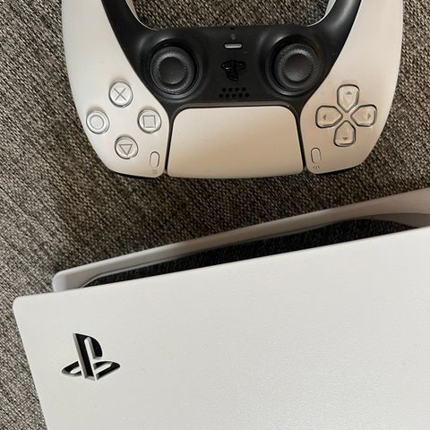 PlayStation 5 med konsoll