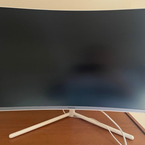 Samsung U32R591C 32" 4K UHD buet skjerm