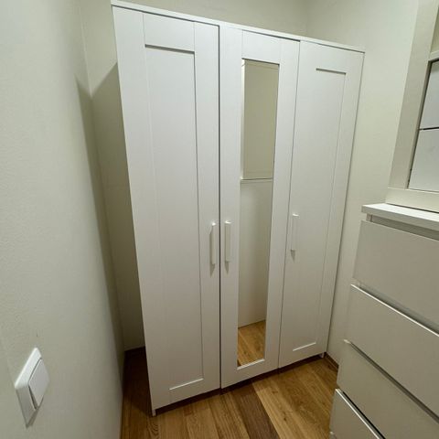 IKEA Brimnes Garderobeskap med 3 dører, Hvit