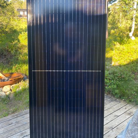 Solcellepanel 200w half cut SkanBatt