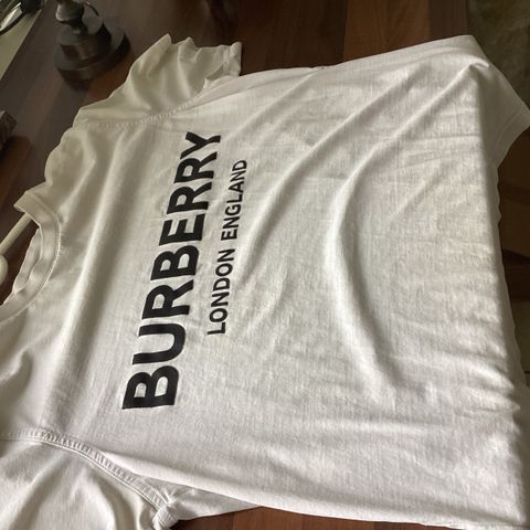Burberry dame T- skjorte