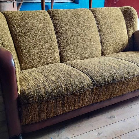 Meget vakker og i  topp stand Retro/vintage  sofa 1940 tallet