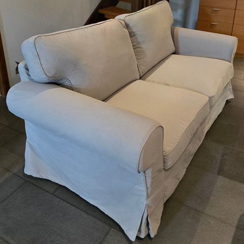 Ektorp 2 seter sofa