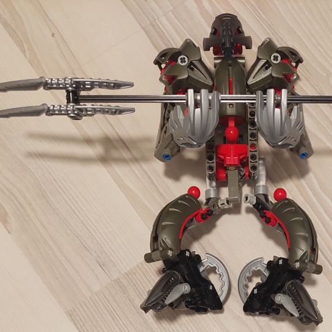 Lego Bionicle Makuta selges!