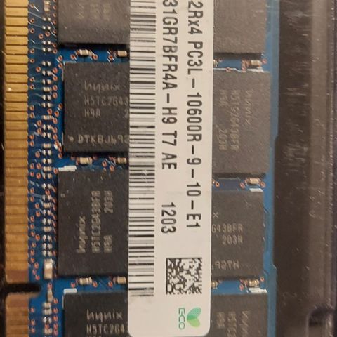 4x 8GB DDR3, 1333MHz ECC RAM sticks