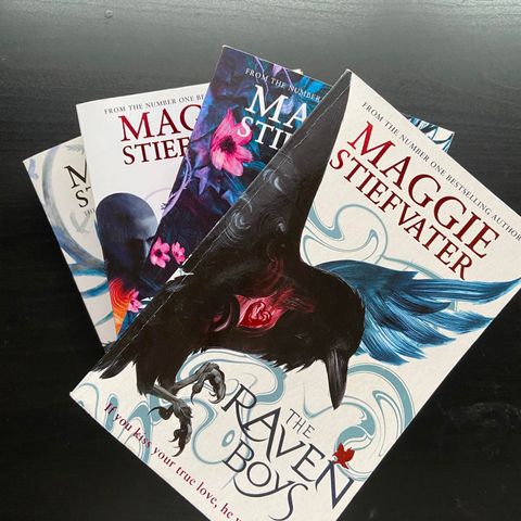 Maggie Stiefvater The Raven Cycle (hele serien) 4 bøker!