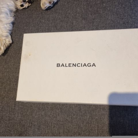 Balenciaga boks 25cmx15cmx4cm