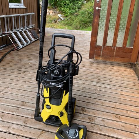 Høytrykkspyler Karcher K5 med ubrukt terrassevasket