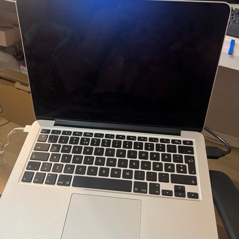 MacBook Pro 13’’ 2015 (ødelagt skjerm)