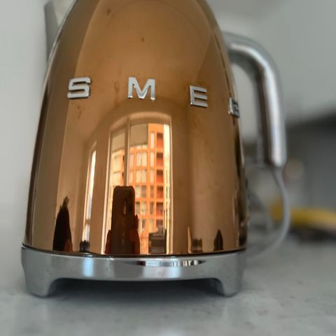 Smeg vannkoker rosegull