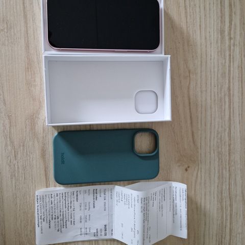 Iphone 15 rosa, 128GB (brukt litt over 1 mnd)