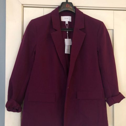 Oversised Blazer fra VILA Str 40. Pris 80kr