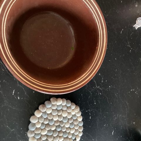 Bakebolle i keramikk/ teracotta.