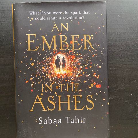 An Ember in the Ashes Innbundet