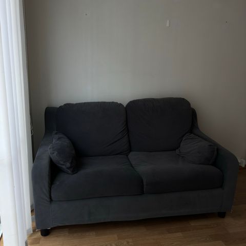 Dobbelt sofa, gis bort idag