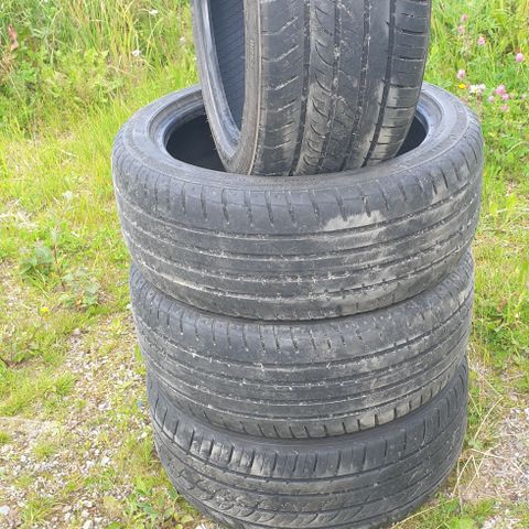 225/45 R17