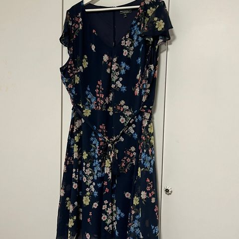 2XL Nydelig marineblå kjole