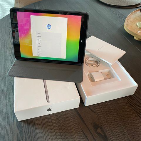 Strøken iPad gen9 64gb