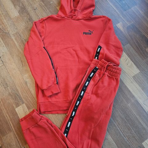 Puma tracksuit str S