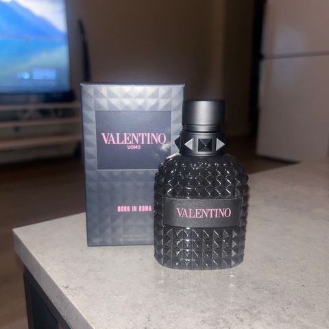 Valentino Uomo Born In Roma