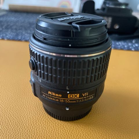 Nikon AF-S Nikkor 18-55mm 1:3.5-5.6 G II