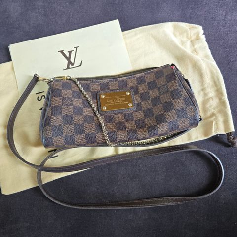 Louis Vuitton Eva clutch damier