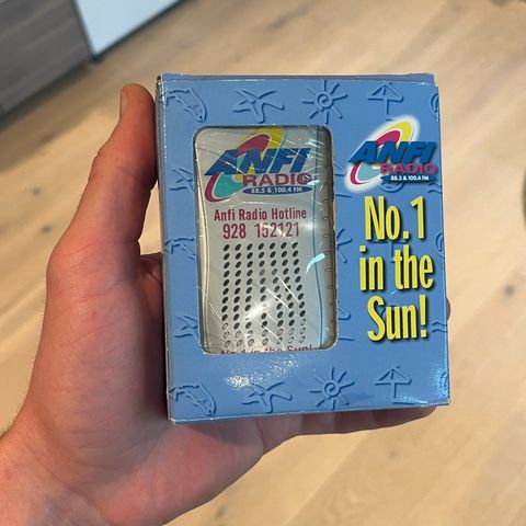 Uåpnet Vintage Pocket Radio fra 90-tallet!