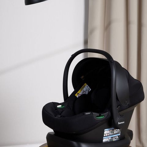 Beemoo Route i-Size Babybilstol inkl. ISOFIX Base, Black Stone