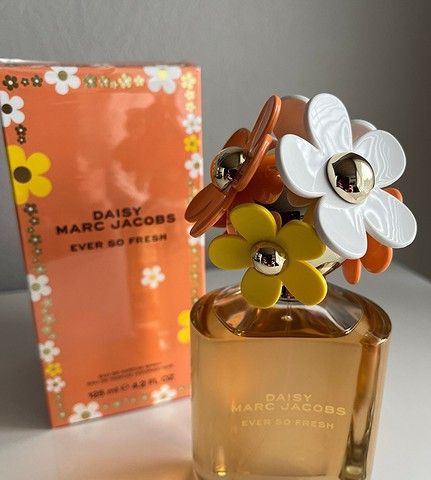 Parfyme - MARC JACOBS Daisy Ever So Fresh 125 ml