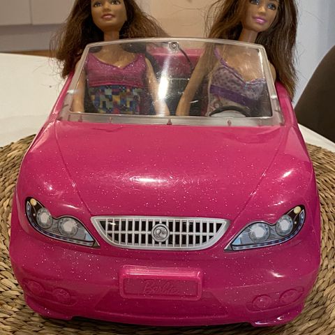 Barbie og bil