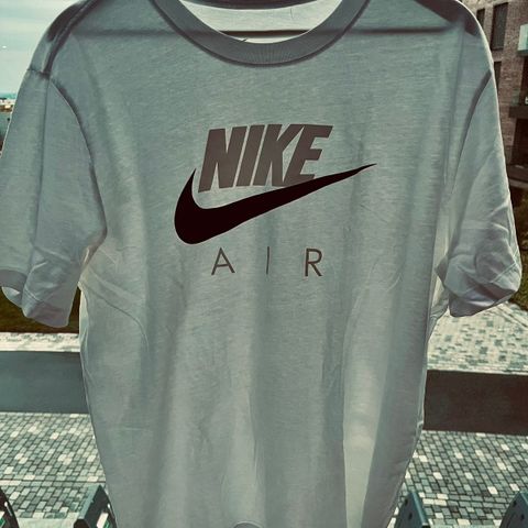 Nike Air t-shirt