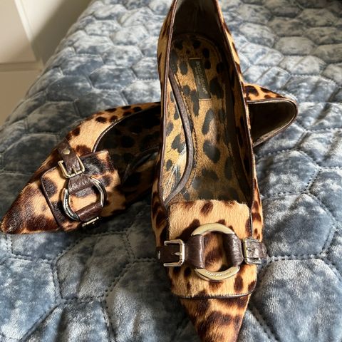 DOLCE & GABANNA PONY STYLE CALFSKIN HEELS - STR. 40 - SELGES!