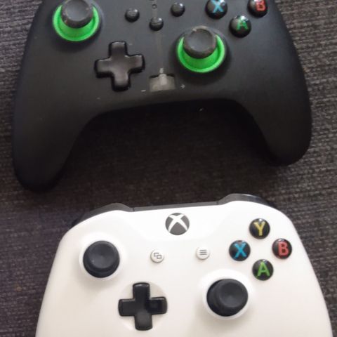 KONTROLLER til XBOX x 2