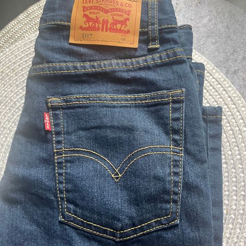 Levi’s bukse slim fit 511, str 140