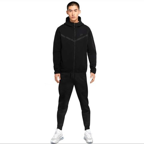 Nike tech fleece