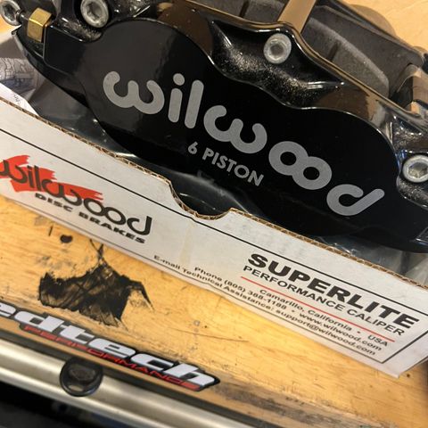 Big brake kit Wilwood 140-8922  6R