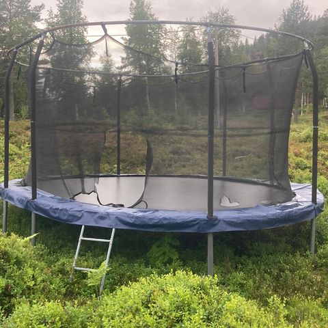 Trampoline stor