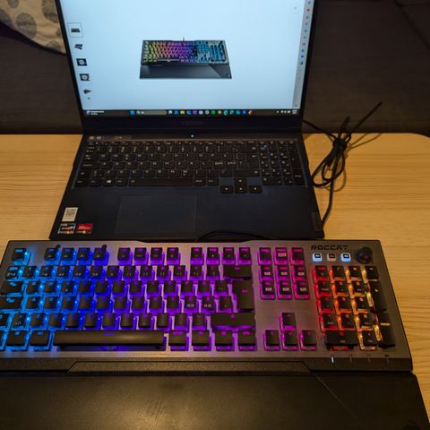 Gaming tastatur Roccat Vulcan 120