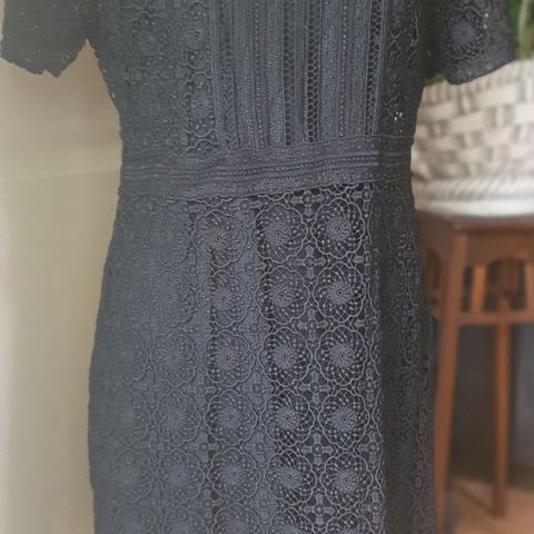 Fin kjole fra MNG