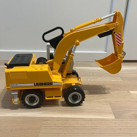 Bruder Liebherr Gravemaskin