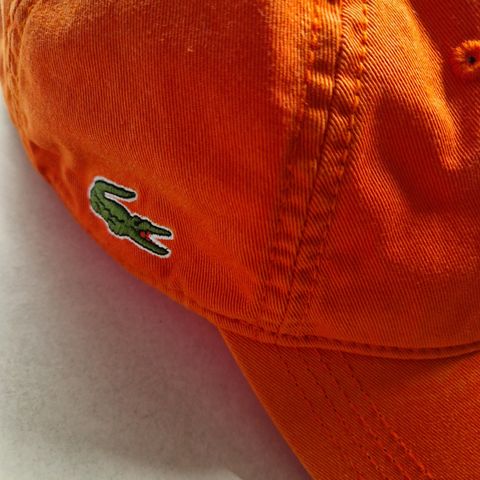 Lacoste caps til salgs