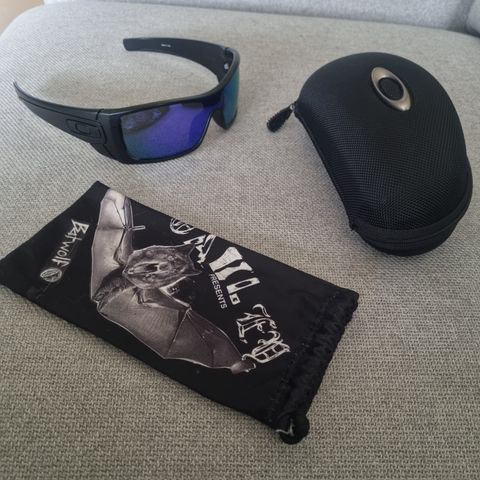 Oakley Batwolf