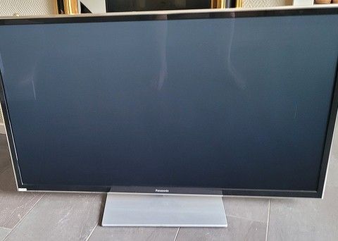 Panasonic 50" plasma TV TX-P50ST60Y