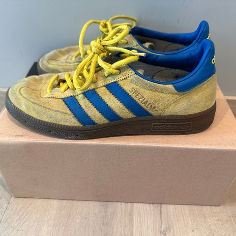 Adidas Spezial str. 40