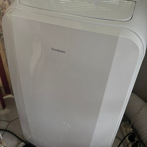 Sandstrøm portabel Airconditioner SAC10C19E 10.000BTU