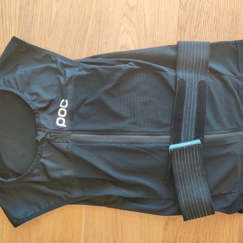 Poc ryggbeskyttelse/ back protector strl M til sykling, ski, snowboard