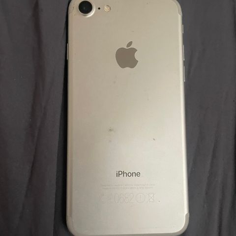 iPhone 7 128Gb Hvit farge