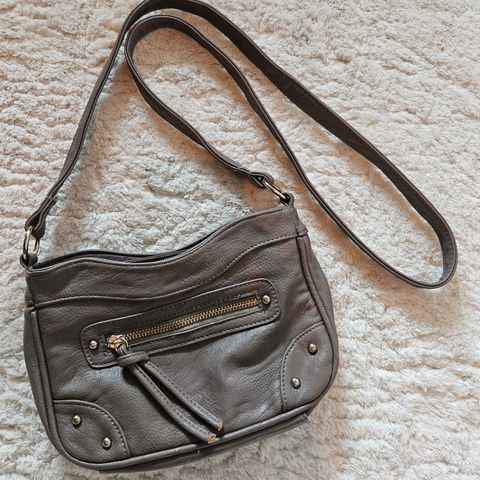 Crossbody veske