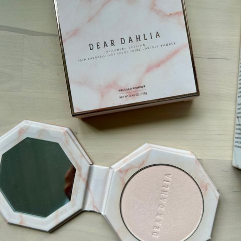 Dear Dahlia Skin Paradise Soft Focus Powder